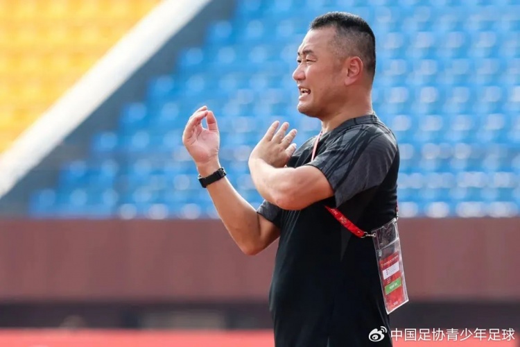 上村健一：青少年階段中國(guó)孩子身體有優(yōu)勢(shì) 但不能只注重身體培養(yǎng)