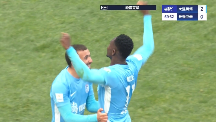 馬萊萊大連處子球！呂焯毅助攻馬萊萊破門，大連英博2-0亞泰